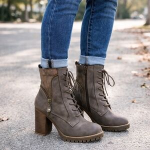 SO American Heritage Women's Lace Up Zipper Bootie Ankle Boot NWOT  Size 6.5‎